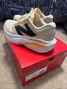 New Balance FuelCell SuperComp Trainer 3 Running Shoes Women’s size 7.5